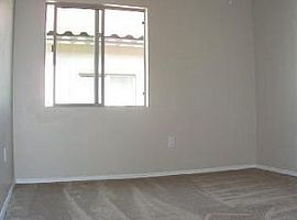 957 W Calle Valenciana, Sahuarita, Az 85629 in Sahuarita, AZ (Photo 9 of 12)