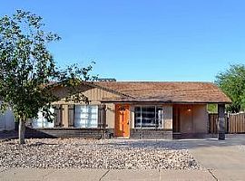 3668 W Oakland St, Chandler, Az 85226 in Chandler, AZ (Photo 2 of 11)