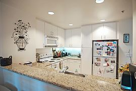 Modern 1 Bedroom Apartment in Civic Center San Francisco in San Francisco, CA (Photo 4 of 8)