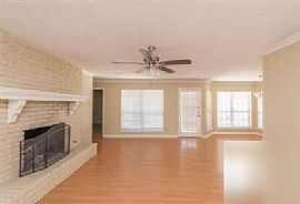 Available Now in Arlington, TX (Photo 5 of 5)