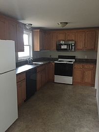  Single Family Home with 3 Bdrms, 2 Bath and Updated Eat in Plainville, MA (Photo 3 of 6)