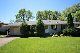 Peaceful, Private Setting 4 Beds 2 Baths in Saint Louis Park, MN