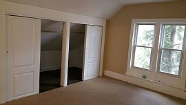 3 Beds 1 Bath 2,266 Sqft in Milwaukee, WI (Photo 5 of 11)