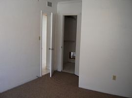 Oceanfront Beach Apartment in Satellite Beach, FL (Photo 6 of 9)