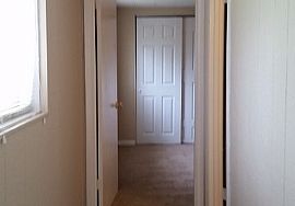 This Home Has 4 Bedrooms, 2 Bathrooms and Is 1536 Square Feet in Saint Louis, MO (Photo 5 of 7)