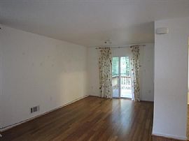 Available Now!! in Woodbridge, VA (Photo 2 of 10)