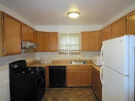 Available Now!! in Woodbridge, VA (Photo 4 of 10)