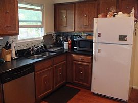 Available Now!! in Woodbridge, VA (Photo 8 of 10)