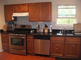 Available Now!! in Woodbridge, VA (Photo 9 of 10)