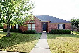  Great Corner Lot Home in South Bossier Just Minutes From Bafb. in Bossier City, LA