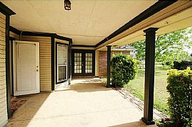  Great Corner Lot Home in South Bossier Just Minutes From Bafb. in Bossier City, LA (Photo 12 of 12)