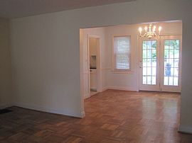 Charming and Cozy 3 Bedroom, 2 Bath Cape Cod Is in a Highly Des in Louisville, KY (Photo 4 of 11)