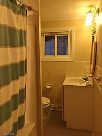 Located in Vernon Township, Nj.Well Maintained 2 Br Ranch in Hamburg, NJ (Photo 7 of 7)