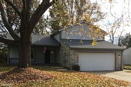 This Attractive Open Floor Plan Offers New Carpet and Large Liv in Indianapolis, IN