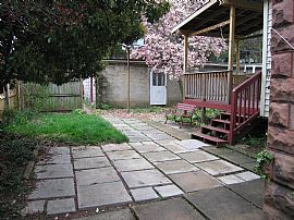 Beautiful 5/6 Br 2 Ba Duplex For Rent in Chambersburg, PA (Photo 2 of 11)