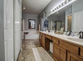 225 E Stonebridge Dr, Gilbert, Az 85234 in Gilbert, AZ (Photo 11 of 12)