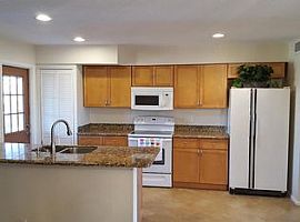 11041 N 46th Ave, Glendale, Az 85304 in Glendale, AZ (Photo 4 of 12)