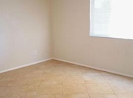 11041 N 46th Ave, Glendale, Az 85304 in Glendale, AZ (Photo 8 of 12)