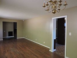 Nicely Updated Home on Quiet Street 3 Beds 2 Baths/2car-Garage in Birmingham, AL (Photo 4 of 10)