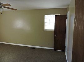 Nicely Updated Home on Quiet Street 3 Beds 2 Baths/2car-Garage in Birmingham, AL (Photo 5 of 10)