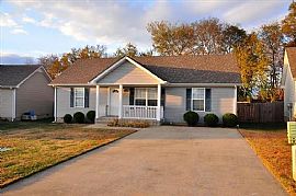 Open Layout Ranch Home W Bamboo Floors in Clarksville, TN