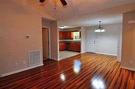 Open Layout Ranch Home W Bamboo Floors in Clarksville, TN (Photo 4 of 8)