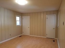 3beds 2baths 1462sqft in Huntsville, AL (Photo 2 of 3)