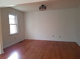 3beds 2baths 1462sqft in Huntsville, AL (Photo 3 of 3)