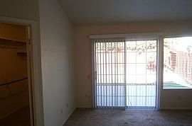 Gorgeous Home! 3 Beds 2 Baths 1,417 Sqft in Sacramento, CA (Photo 6 of 11)