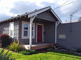 Cute 2 Bedroom, 1 Bath Home with New Paint in Medford, OR