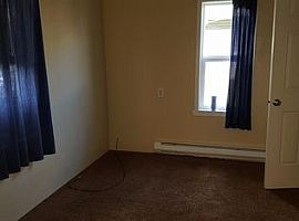 Cute 2 Bedroom, 1 Bath Home with New Paint in Medford, OR (Photo 5 of 6)