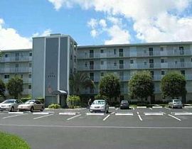 Magnificent 2/2 Condo with Balcony in Pompano Beach, FL