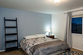 Tri-Level  3 Beds 2 Baths/one Car Garage 1200sqft in Colorado Springs, CO (Photo 4 of 9)