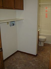 Tri-Level  3 Beds 2 Baths/one Car Garage 1200sqft in Colorado Springs, CO (Photo 5 of 9)