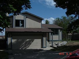 Tri-Level  3 Beds 2 Baths/one Car Garage 1200sqft in Colorado Springs, CO (Photo 9 of 9)