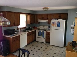 50 Costanzo Ct Hamden, Ct 06518 in Hamden, CT (Photo 6 of 9)