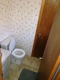 50 Costanzo Ct Hamden, Ct 06518 in Hamden, CT (Photo 9 of 9)