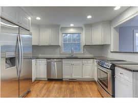  Home Details For 151 Valleyview Rd in Fairfield, CT (Photo 6 of 12)