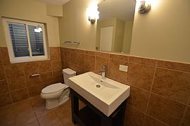  Home Details For 1683 Kautz Rd in Aurora, IL (Photo 11 of 12)