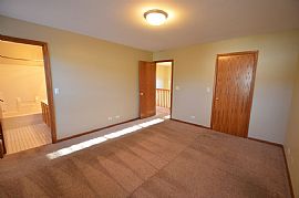  Home Details For 1683 Kautz Rd in Aurora, IL (Photo 8 of 12)