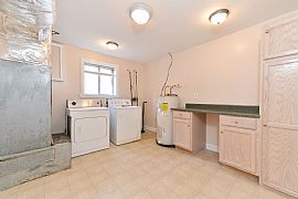 4bedroom Home in Elkton, MD (Photo 4 of 8)