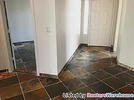 Cozy 3 Bedroom, 2 Full Bathroom 7108 Dramatic Way in Las Vegas, NV (Photo 3 of 10)