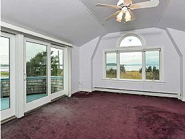 Nice 4 Bed Home  in Portsmouth, RI (Photo 9 of 11)