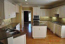 This Spacious Executive Home in The Woodlands Edge Subdivision in Little Rock, AR (Photo 6 of 12)