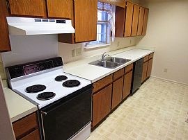 3 Bedroom House in Nashville, TN (Photo 3 of 12)