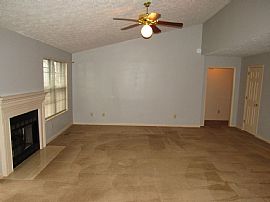 3 Bedroom House in Nashville, TN (Photo 8 of 12)