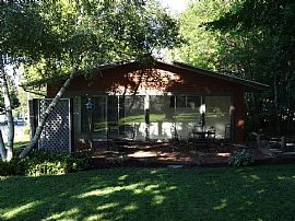 Nice 4 Bed Home in Middleton, WI (Photo 2 of 8)