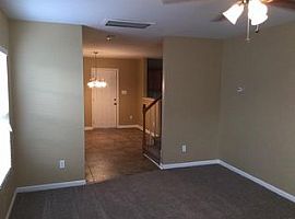 Beautiful and Fine 3 Beds 2 Baths 1,481 Sqft in Raleigh, NC (Photo 10 of 12)