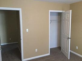 Beautiful and Fine 3 Beds 2 Baths 1,481 Sqft in Raleigh, NC (Photo 5 of 12)