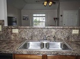 3 Beds 2 Baths 1,250 Sqft in Oklahoma City, OK (Photo 10 of 12)